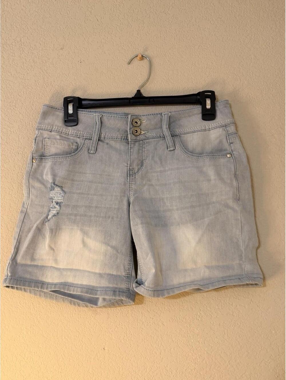 Hydraulic Distressed Jean Shorts
